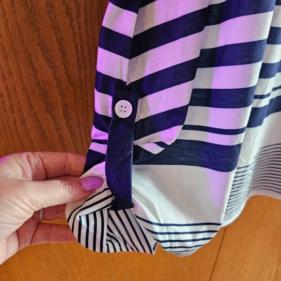 NWT Bloomchic 26W Striped Stretchy Tee BLUE/WHITE Side Button Detailing - Picture 6 of 11